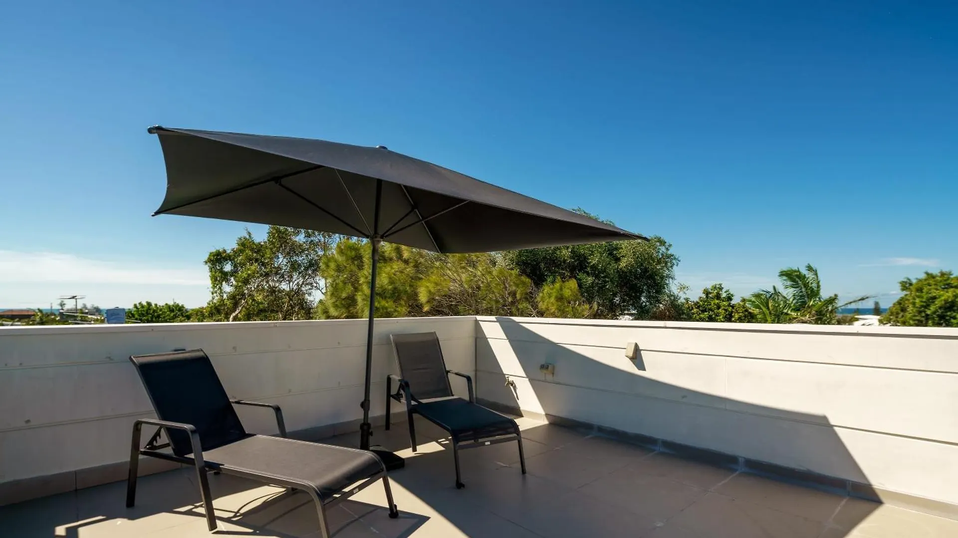 Headlands Hideaway - Pet Friendly Home At Moffs Caloundra 0*,  Australia