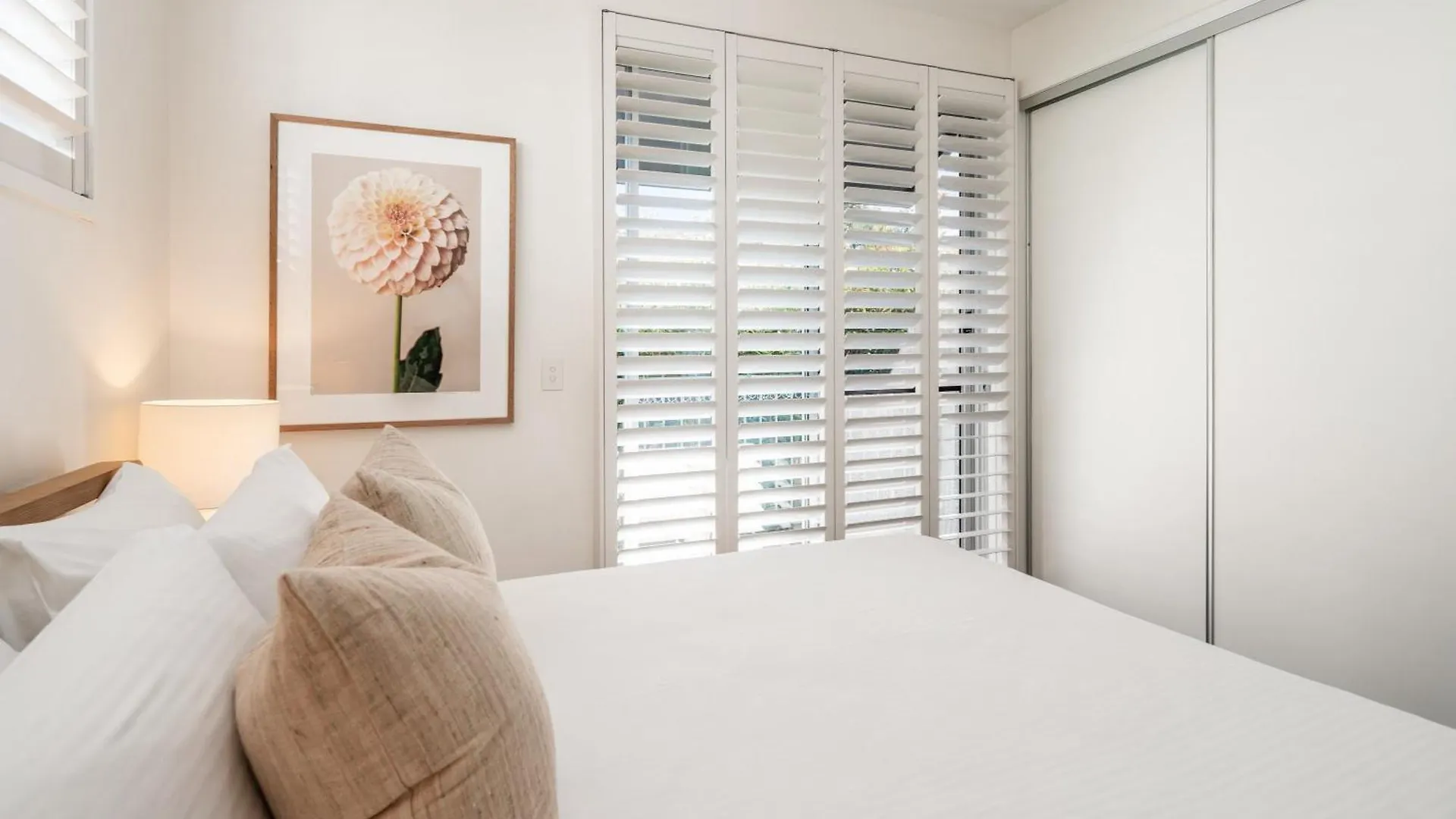 Headlands Hideaway - Pet Friendly Home At Moffs Caloundra