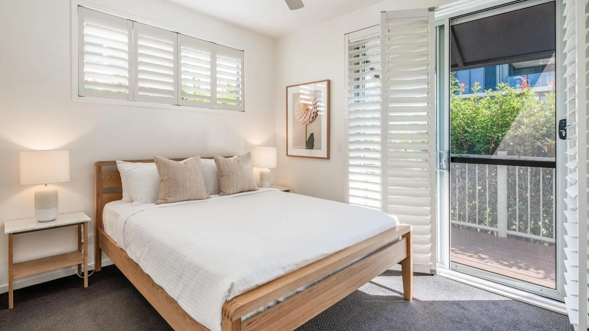 Headlands Hideaway - Pet Friendly Home At Moffs Caloundra Holiday home