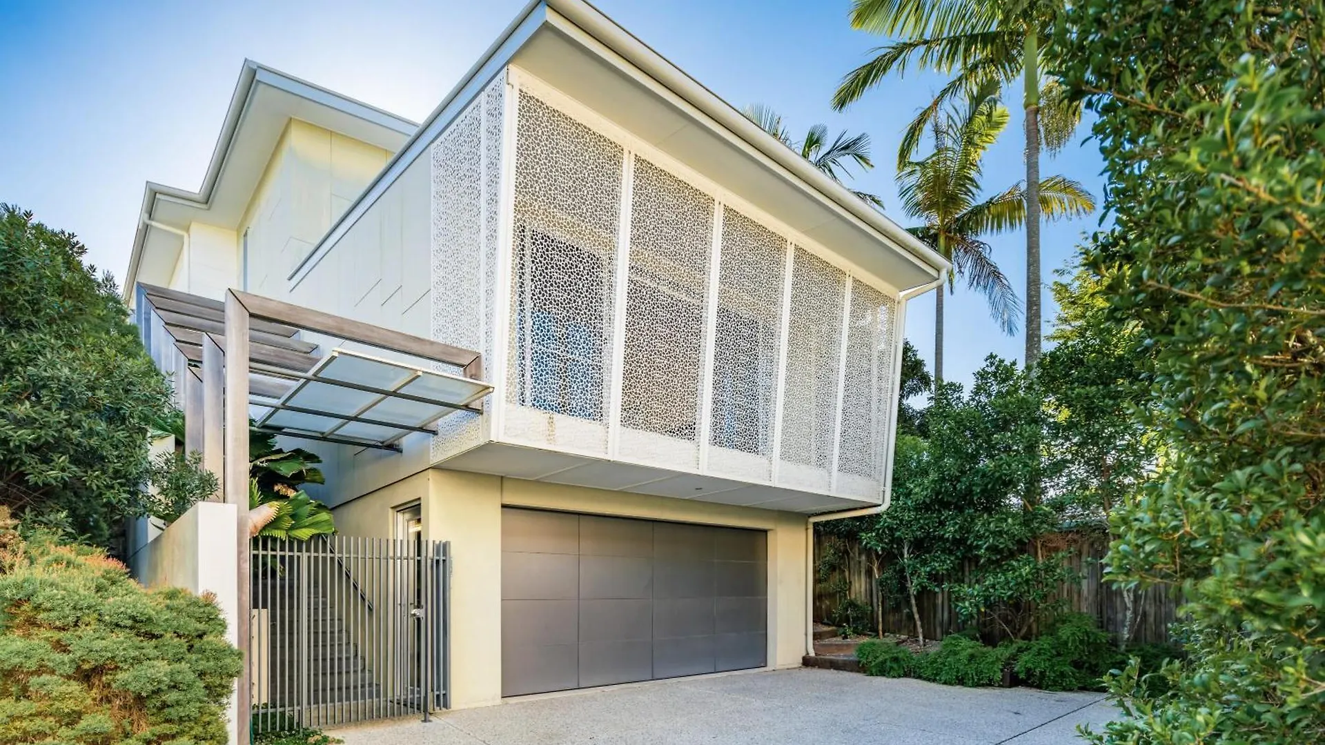 Holiday home Headlands Hideaway - Pet Friendly Home At Moffs Caloundra Australia